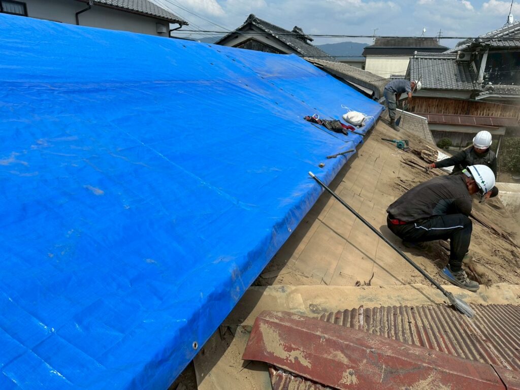 瓦撤去状況